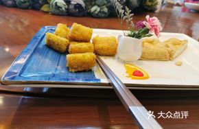 Fried Tofu Puff with Pork