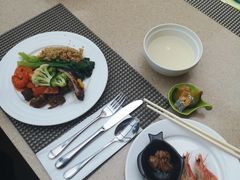 -亮马河饭店翠雅咖啡厅