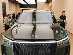 -理想汽车(世纪汇店)