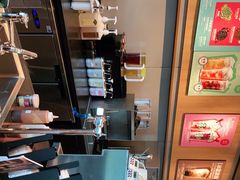 -星巴克(青岛火车北站候车大厅店)