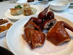 脆皮炸乳鸽-御花园酒店(希尔顿店)
