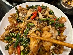 -鸿顺老铁锅美蛙鱼府(解放碑店)