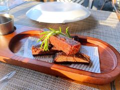 喜洲招牌手撕牛肉-喜洲吧·江畔老船厂·庭院餐厅(喜临院店)