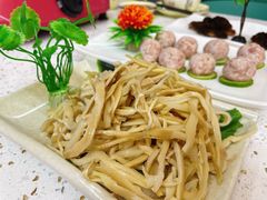 -墨脱石锅椰子鸡•海鲜糟粕醋(榆亚路店)