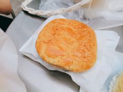 脆皮菠萝包-洪記餅店(虹泉路店)
