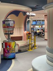 -奈尔宝家庭中心·亲子餐厅(北京东坝万达店)