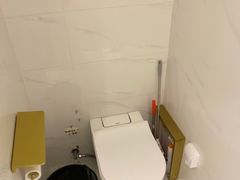 -Fridi Patisserie Cafe