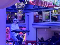 -巴特餐饮6加1音乐餐吧·新疆菜