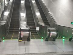 -红土地(地铁站)