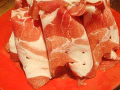 -洞庭洲·防空洞火锅·铜锅涮肉·烧烤(新百广场店)