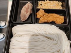 -新世界·过桥米线宴