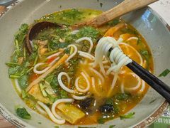 -百春原湖南牛肉粉(百联世纪店)