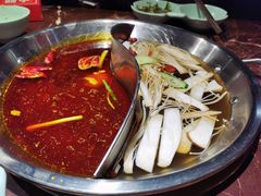 菌香鸳鸯锅-晓宇重庆火锅(赛格国际购物中心店)