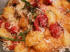 -HELLO 27 意面·沙拉·帕尼尼