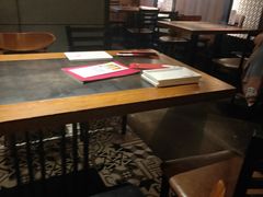 大堂-辣尚瘾·烤鱼·新川菜(交大直营店)