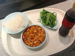 -荣华基·现炒快餐(肇嘉浜路店)