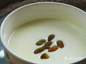 简易菜谱 | 跟着何炅三步做好一碗双皮奶