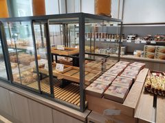 -顶东面包花园·生日蛋糕(世博店)