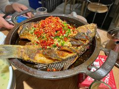 -聚鑫朋酸菜肥肠(文艺路口店)