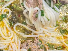 -云阿蛮云南生烫牛肉米线(奉贤路店)