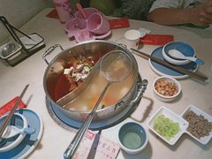 -左庭右院鲜牛肉火锅(浦江欢乐颂店)