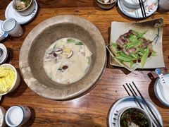 -滇香肴·云南菜蒸汽石锅鱼(云南北路店)