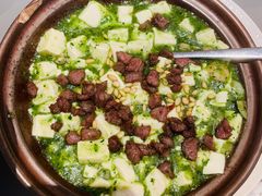 雪花牛肉粒松仁绿麻婆豆腐-桂满陇·杭州小馆(巴黎春天浦建店)
