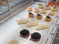 -潮一不贰·法式甜品·生日蛋糕·西式简餐(外滩店)