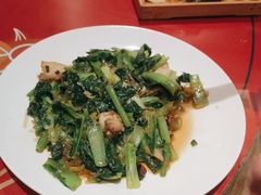 -鱼满舱·鲜活海鲜·正宗鲁菜