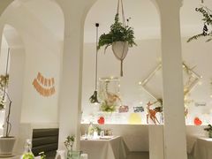 -春树下·树屋花房西餐厅(罍街AS1980店)