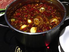 -唯爱KTV聚会餐厅(仙林东城汇店)