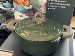 -广州周大福金融中心
