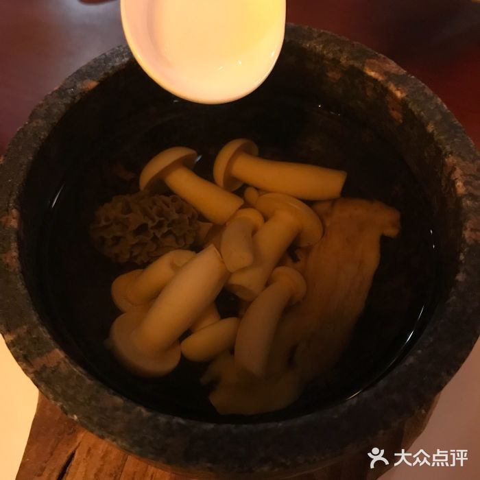 解香楼(八盘岭路店)泉水鲜菌汤图片