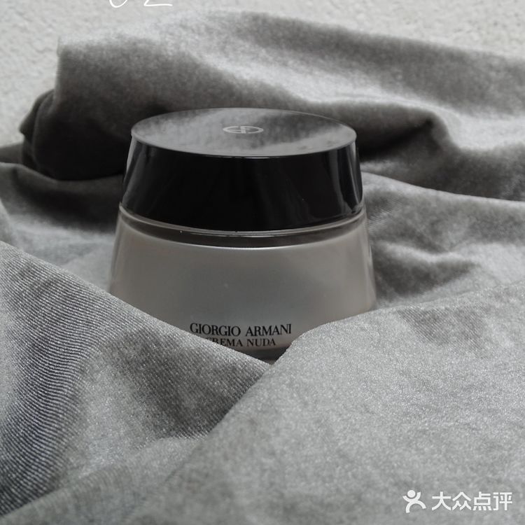 阿玛尼先生 “自然是最接近完美的状态”