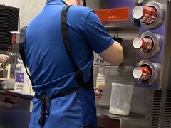 -DQ·蛋糕·冰淇淋(龙湖狮山天街店)