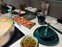 -椰子湾·海南火锅·糟粕醋·椰子鸡(正大广场店)