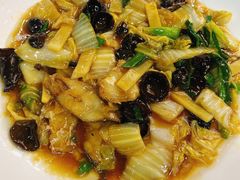 醋溜鲳鱼-松府名人汇大酒店-中餐厅(松江店)