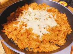 奶酪肚领炒饭-姜虎东白丁烤肉(虹桥天地店)