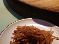 -鱼窝棚柴火铁锅炖(富山屯店)