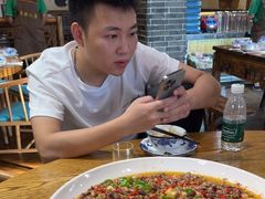 -厨神老街兔·淳朴人家店(盐帮菜风味名店)