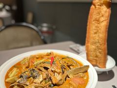 新加坡咖喱鱼头配大油条-珍宝海鲜JUMBO Seafood(北京SKP店)