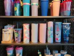 零售区-星巴克(杭州西湖银泰1F店)