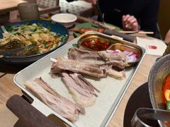 -耶里夏丽·丝路国际·新疆餐厅(浦东区东方路店)