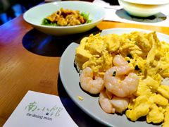 黄袍滑蛋大虾饭-南小馆(迪士尼小镇店)