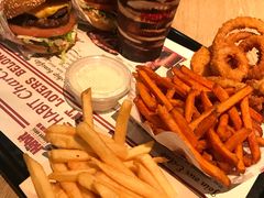 -The Habit Burger Grill 哈比特汉堡(复兴soho店)