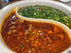 鸳鸯水煮牛肉-成都吃客(九眼桥店)