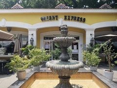 -火车头法国西餐厅