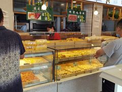 面包甜点陈列柜-周记传统糕点PASTRY(蜀汉路店)