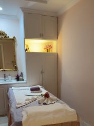 -蕾蕾美颜美容美体