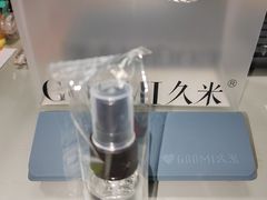 -GOOMI久米眼镜·蔡司·依视路·明月官方授权店(龙德紫金店)